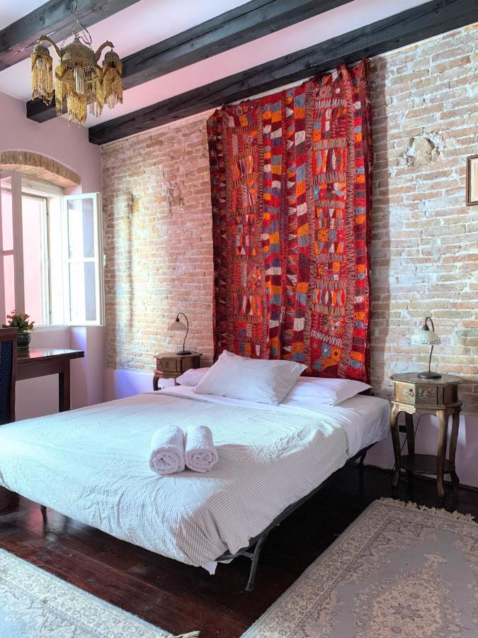Private Courtyard Medieval Stone Home In Old Town Rovinj Exterior photo
